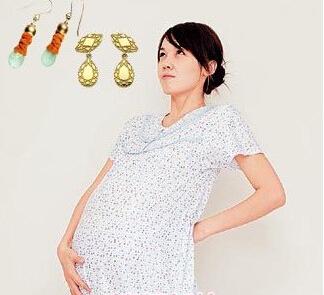 怀孕后,请摘下你的金银首饰!